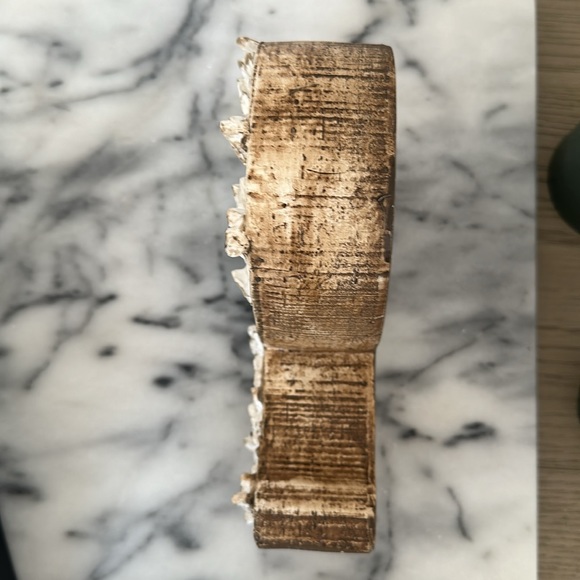 Wooden Tabletop Letter “P” - Picture 4 of 6